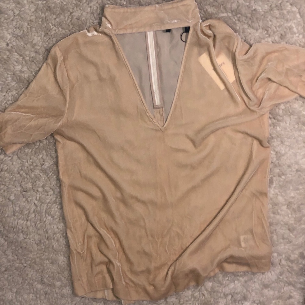 VELVET+SHEER ! Creme THEORY blouse!! - Picture 6 of 7